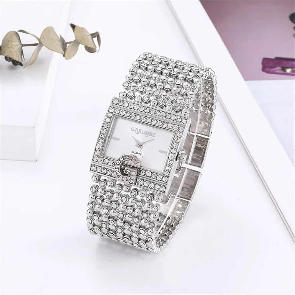 Shiny gold women's watch