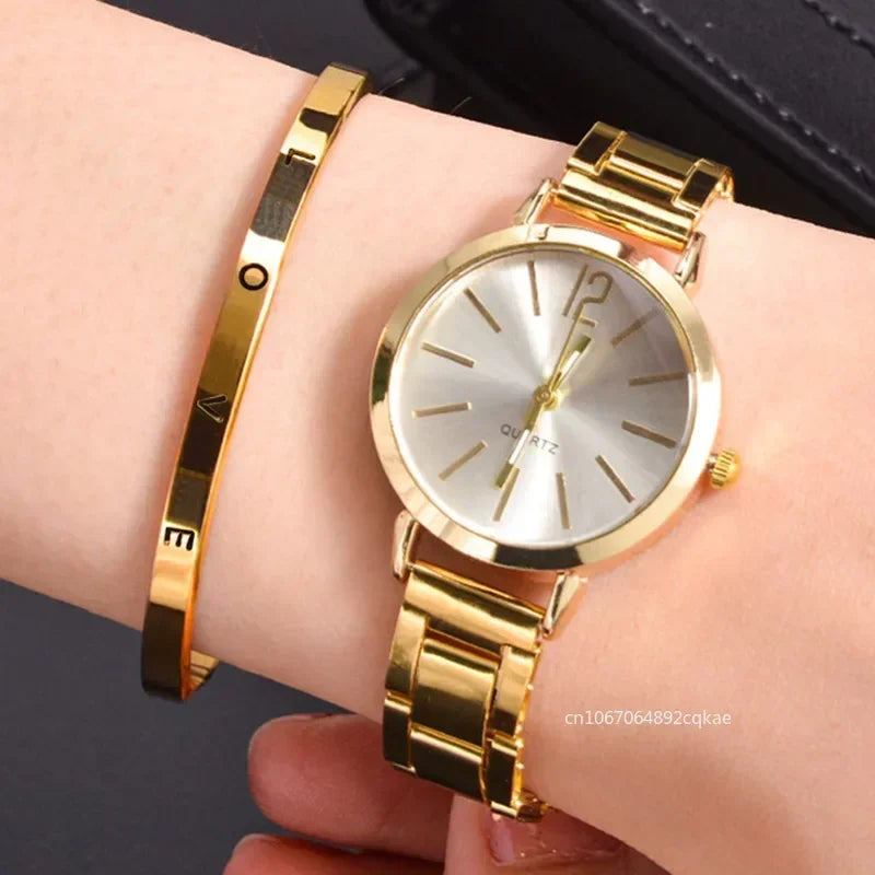 Women's quartz watch with shiny bracelet