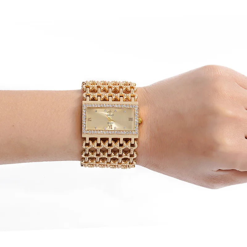 Shiny gold women's watch