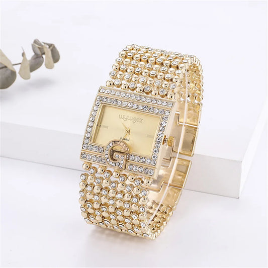 Shiny gold women's watch