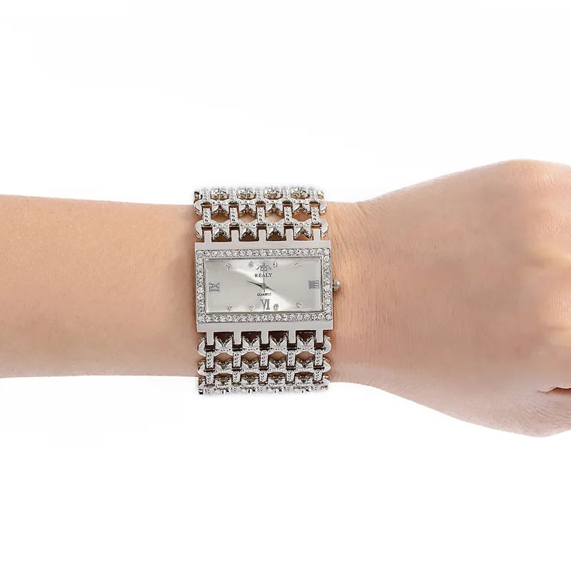 Shiny gold women's watch