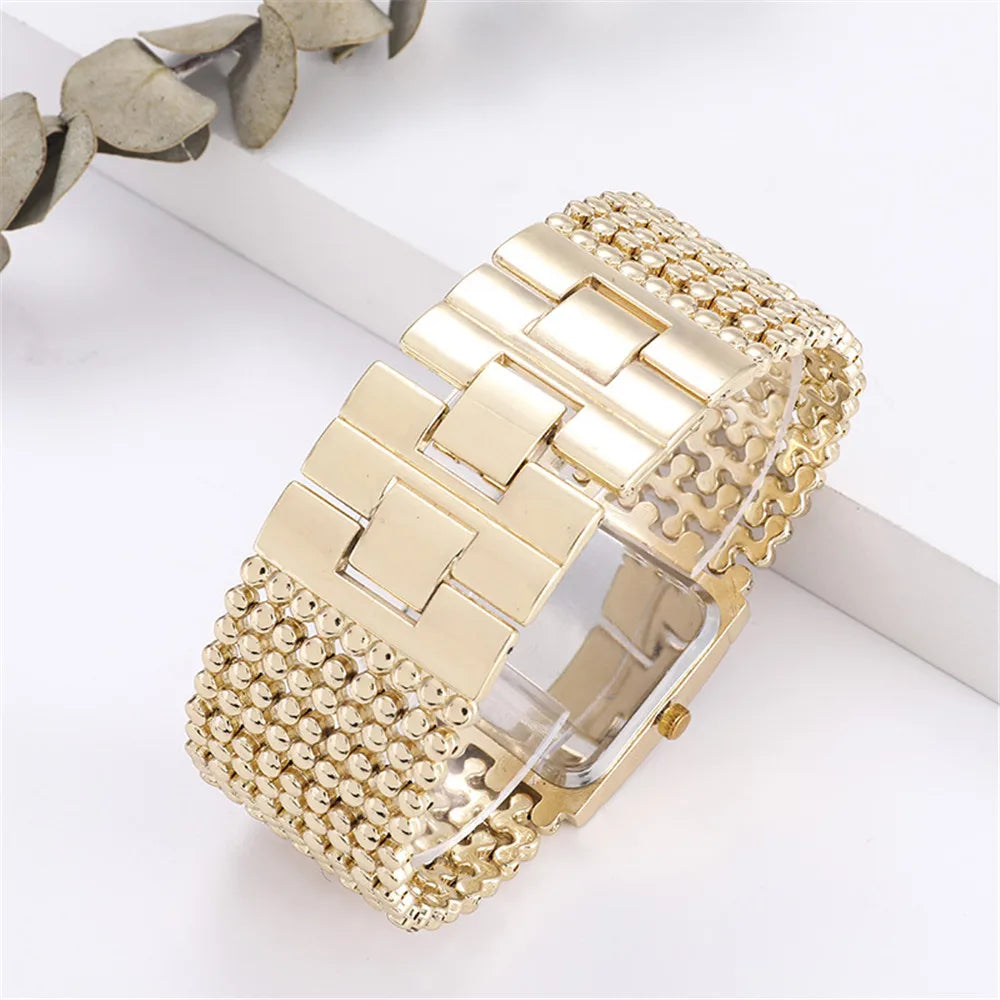 Shiny gold women's watch